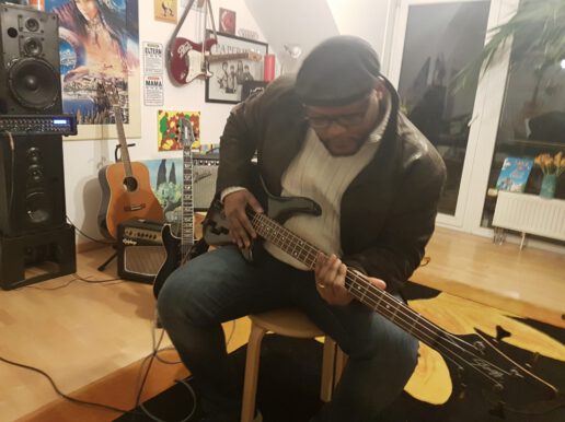 E-Bass